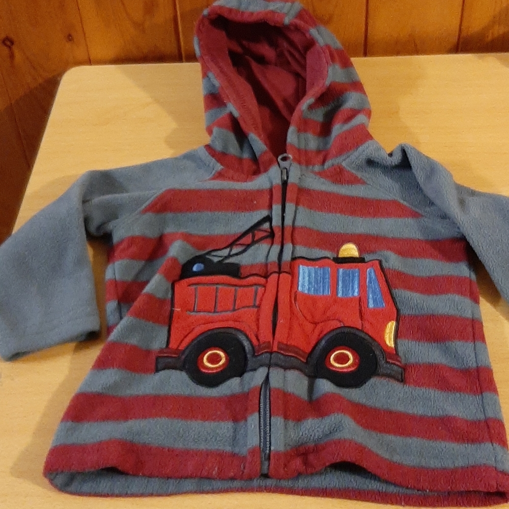 💜4/$20💜 George Fire Truck Sweater